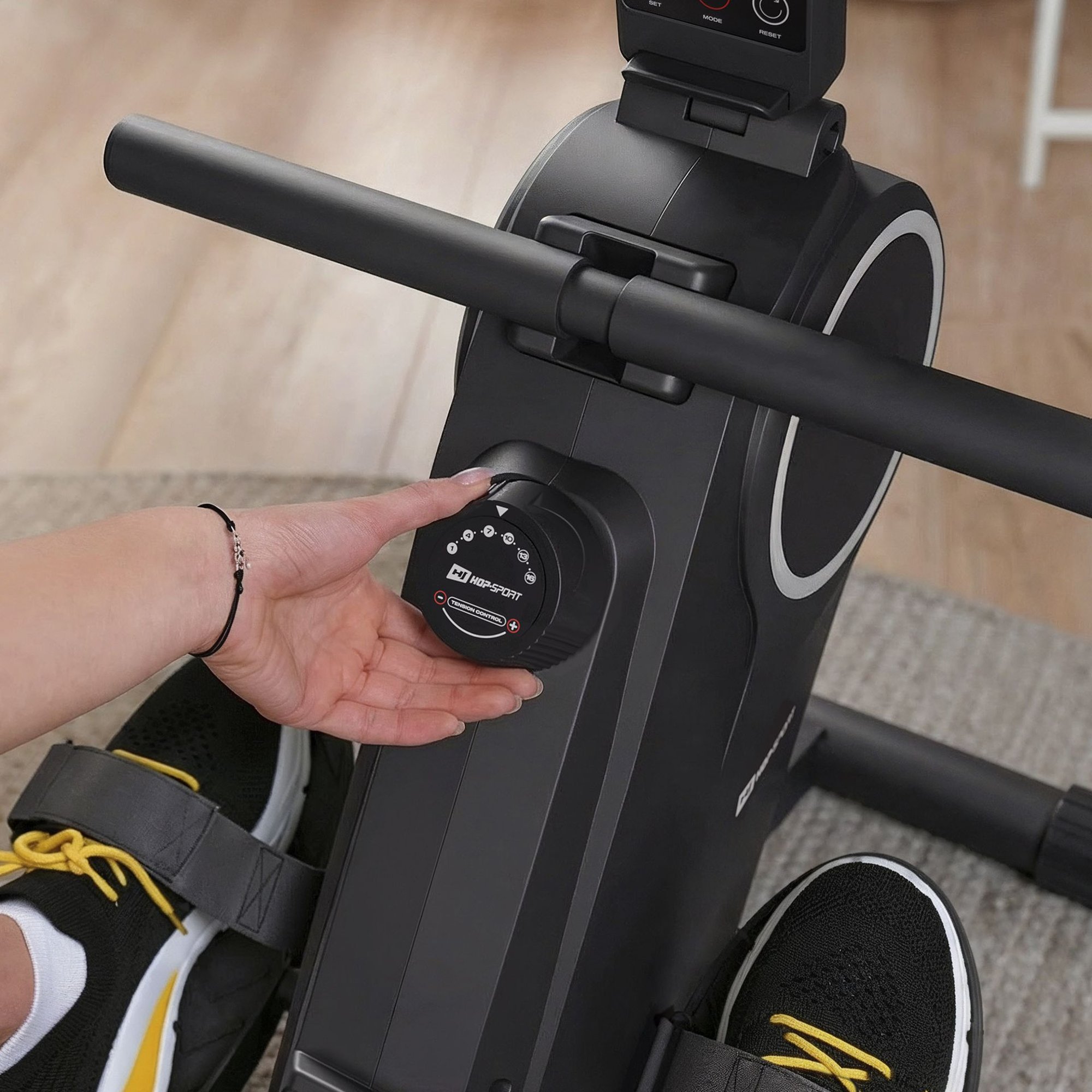 Das Rudergerät Creek von Hop-Sport verfügt über einen 16-stufigen Magnetwiderstand.