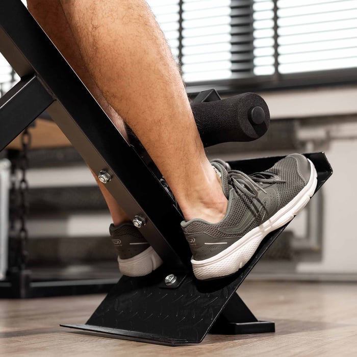 Repose-pieds antidérapant du banc de musculation pour stabilité