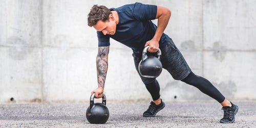 Kettlebell Row: Der ultimative Leitfaden für das Kettlebell Rudern