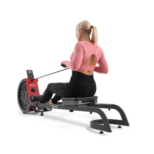 Intensives Rudergerät Training mit Hop-Sport Gerät für den Rücken