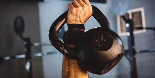 Kettlebell Clean & Jerk – Die richtige Technik für dein Training