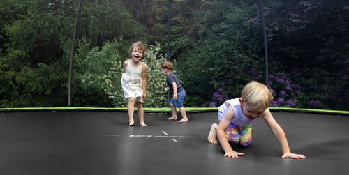 Trampolin Workout:  Schneller in Form kommen mit dem Trampolin