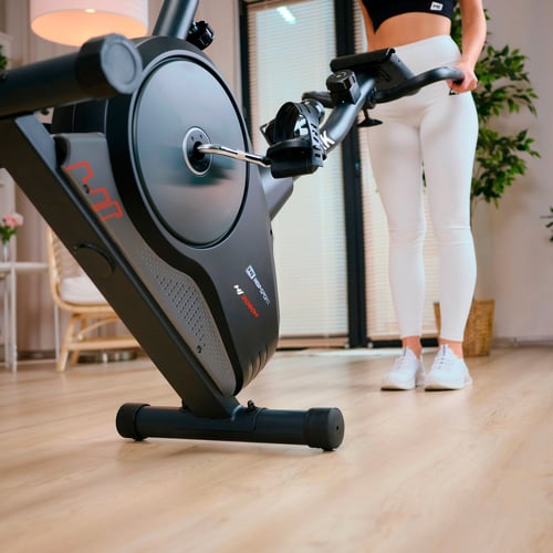 Spark Rot new zdjęcia z modelką