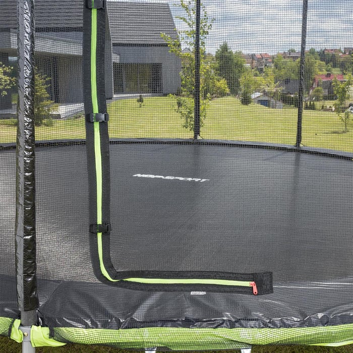 Das außenliegende Trampolinnetz passt zum Trampolin 12FT mit einem Bodendurchmesser von 366 cm.