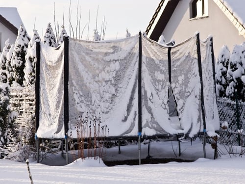 Wie man ein Trampolin winterfest macht?