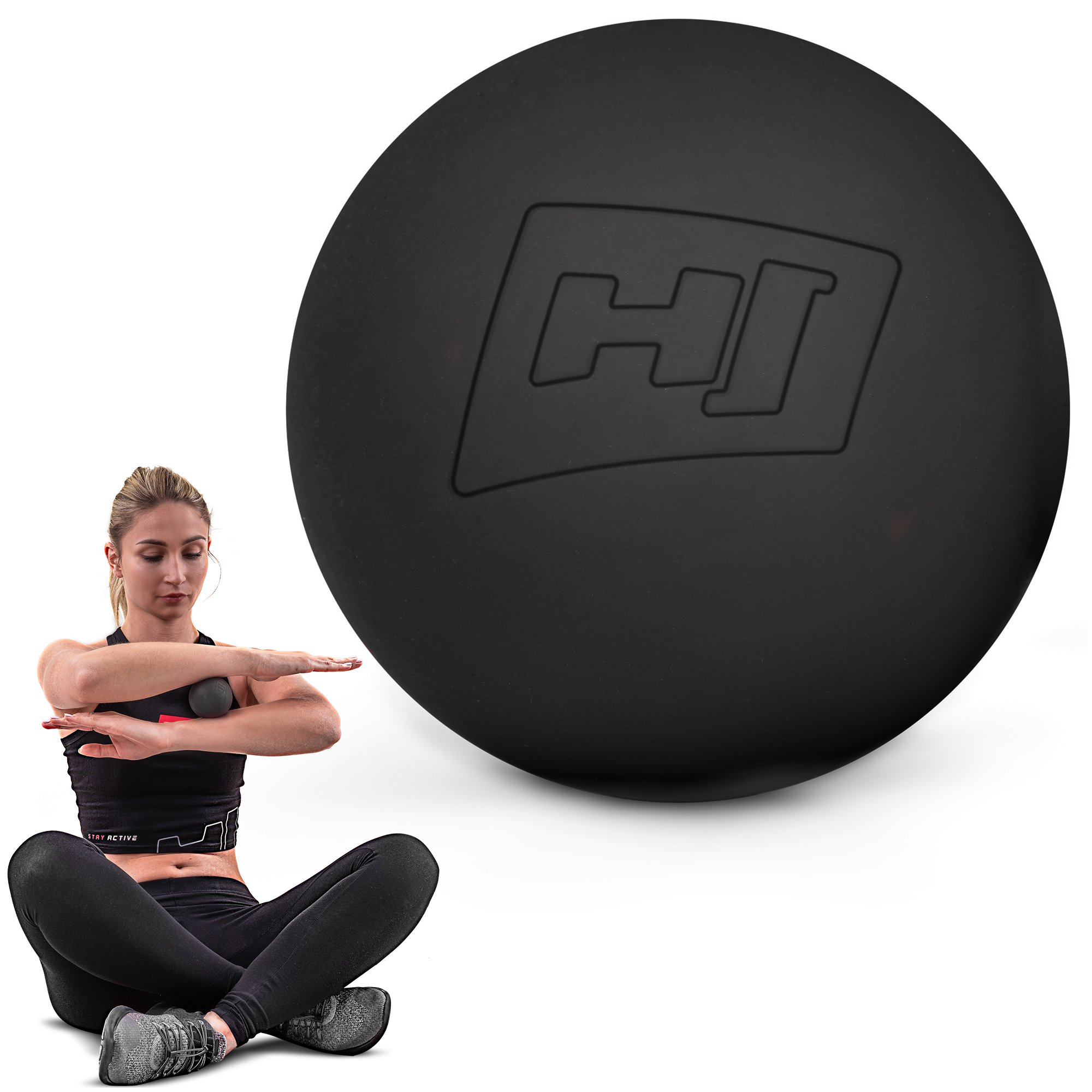 Selbstmassage mit Faszienball von Hop-Sport zur Entspannung verspannter Muskeln nach dem Training